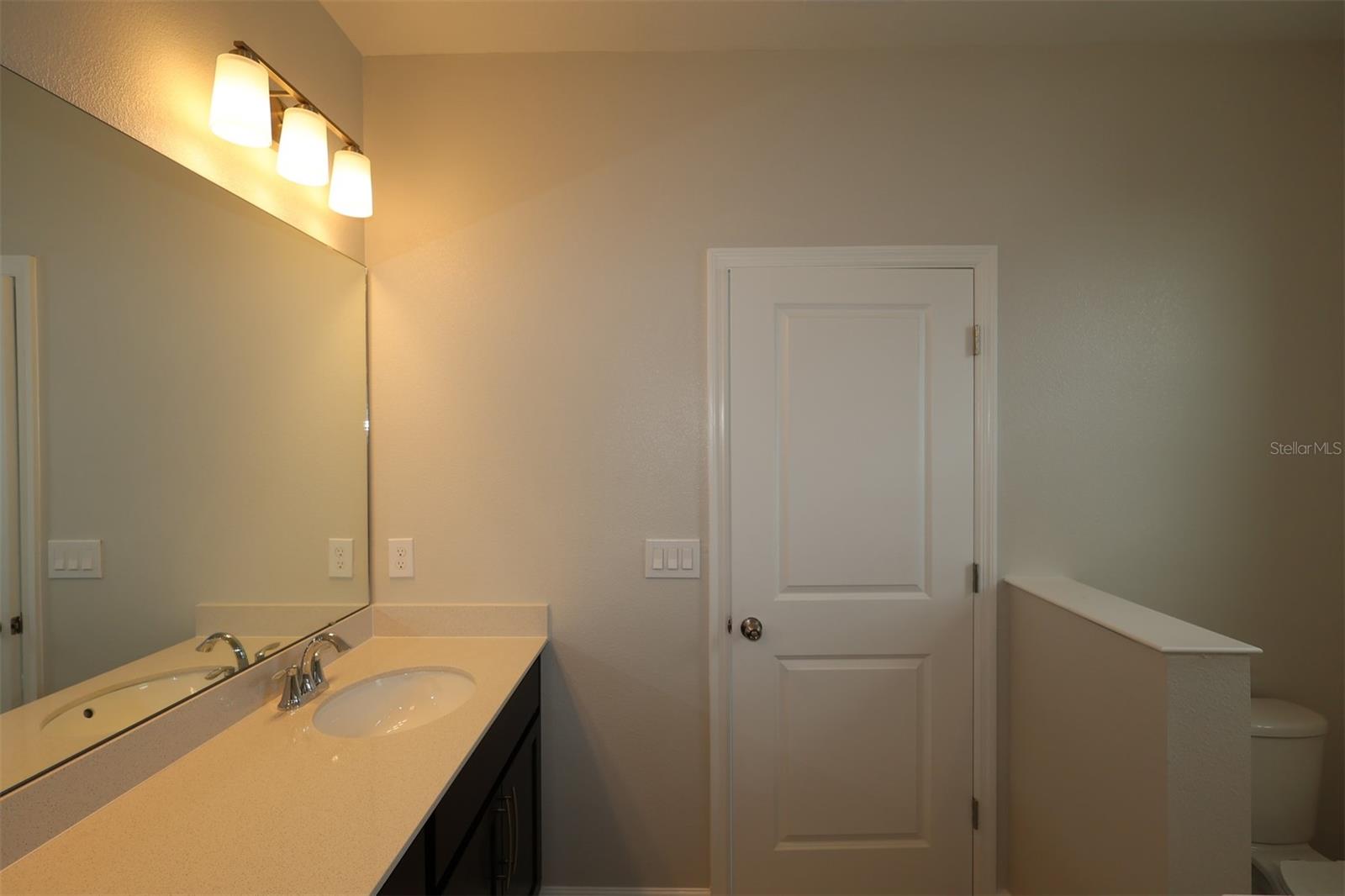 1385 Hyde St Property Photo 15