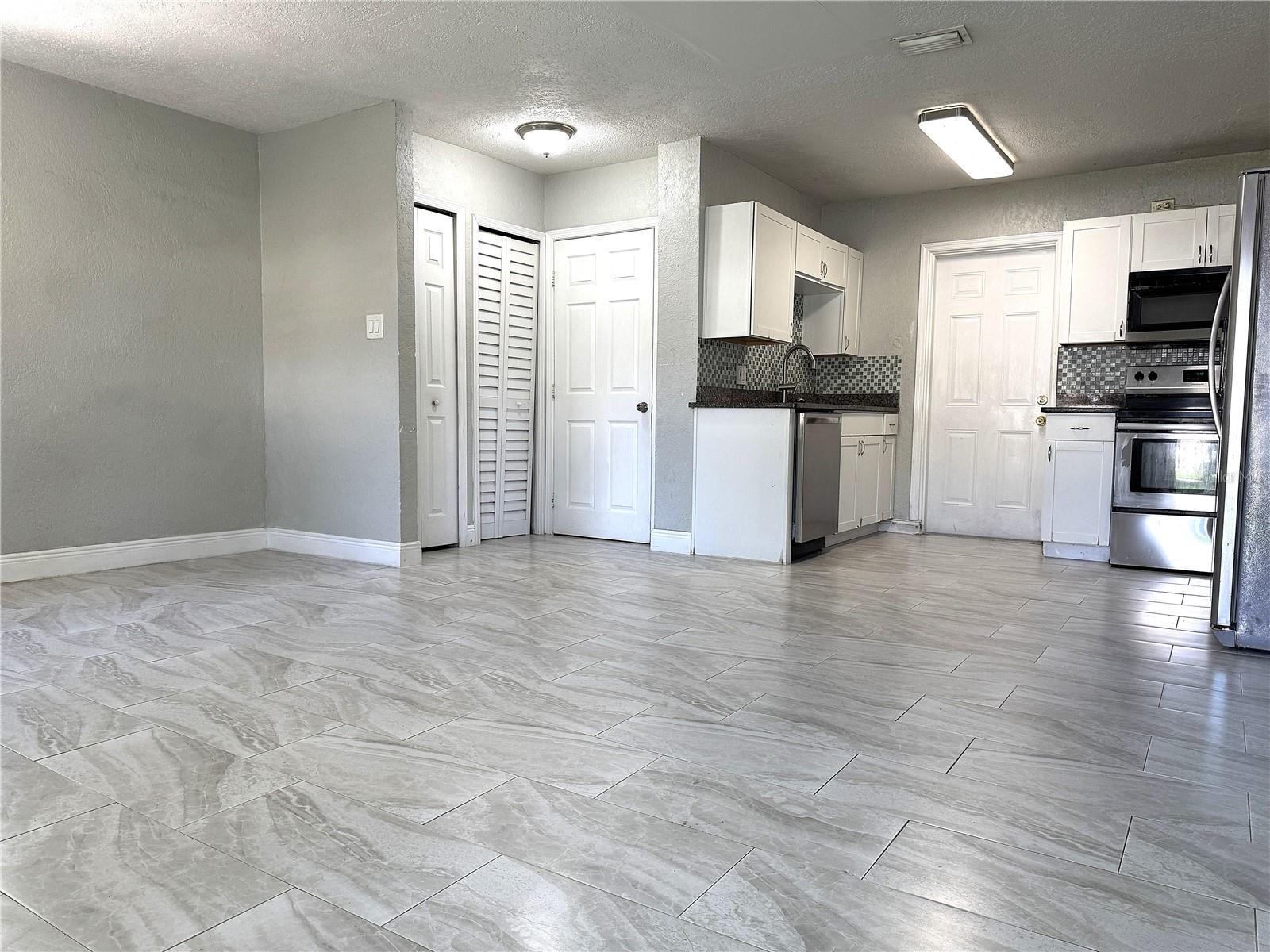 7719 Udine Ave Property Photo 6
