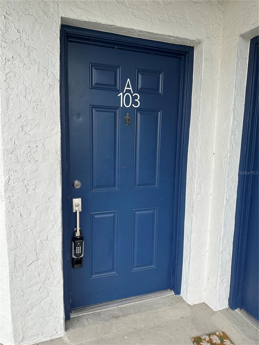 3651 N GOLDENROD RD #A103 Property Photo 1