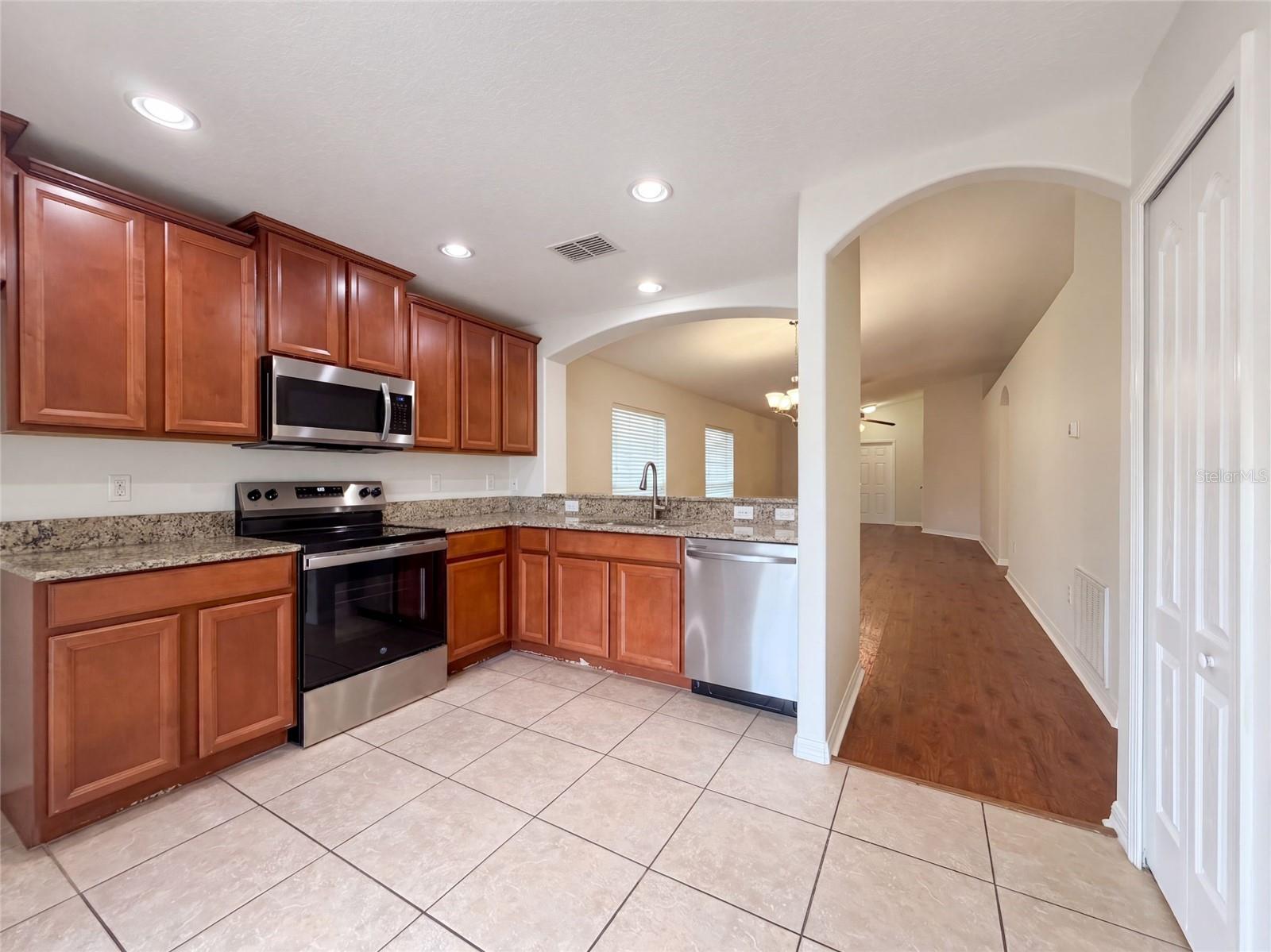 10418 White Peacock Pl Property Photo 2