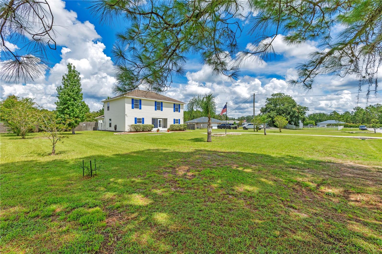 7228 Evergreen Loop Property Photo 3