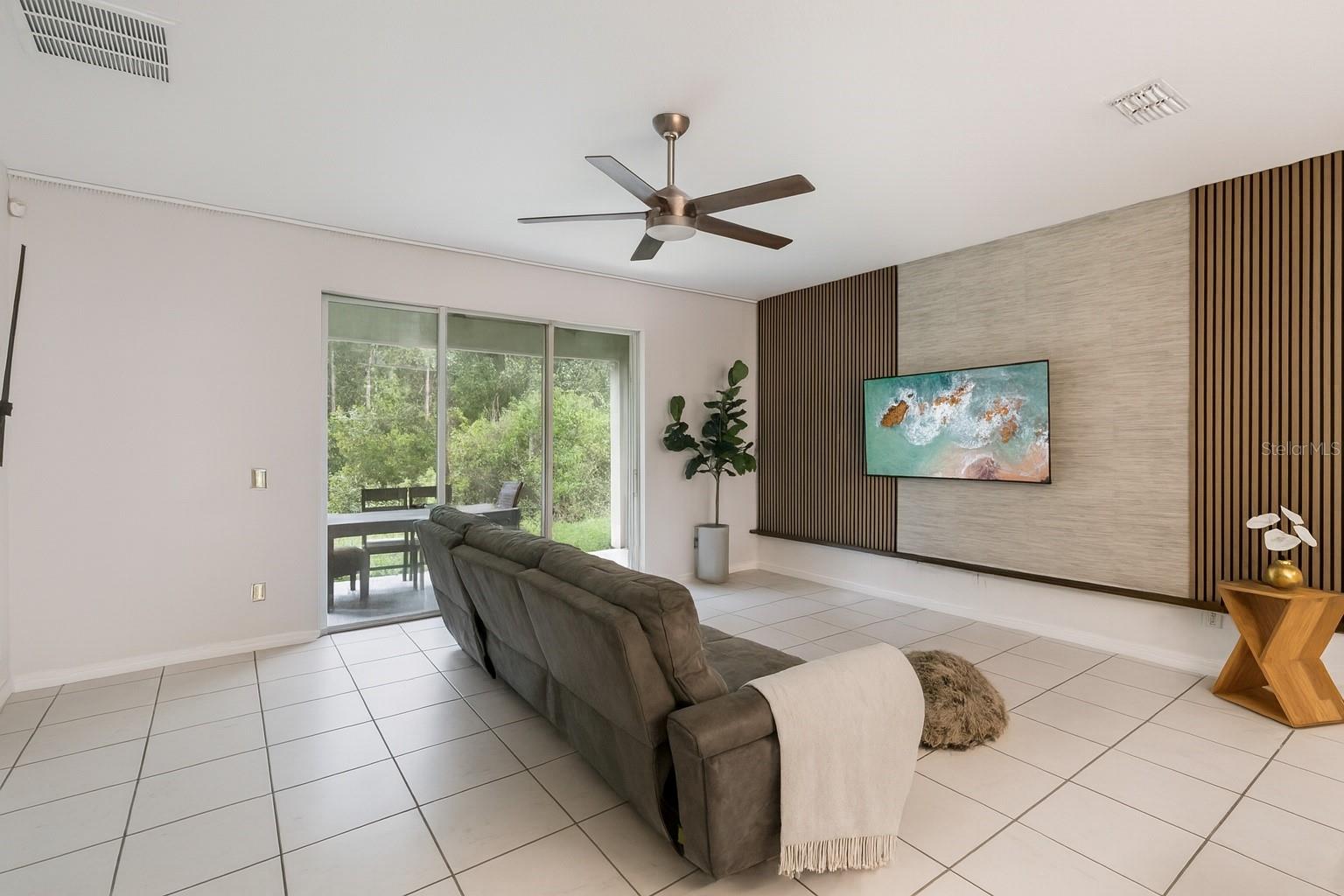 3540 Saxony Ln Property Photo 11
