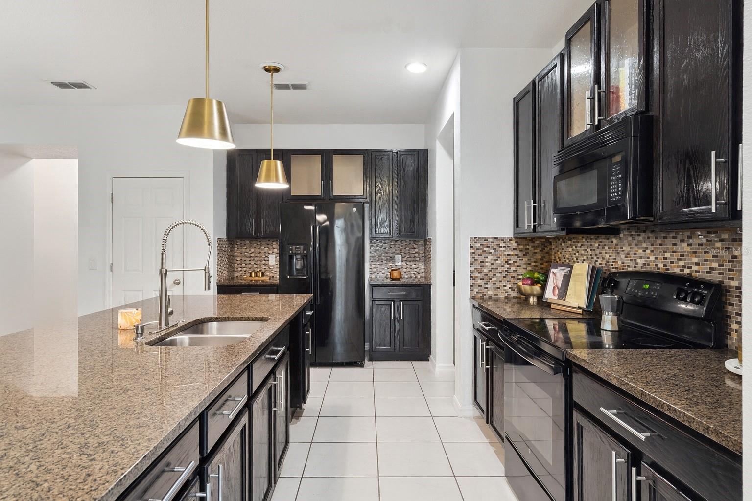 3540 Saxony Ln Property Photo 14