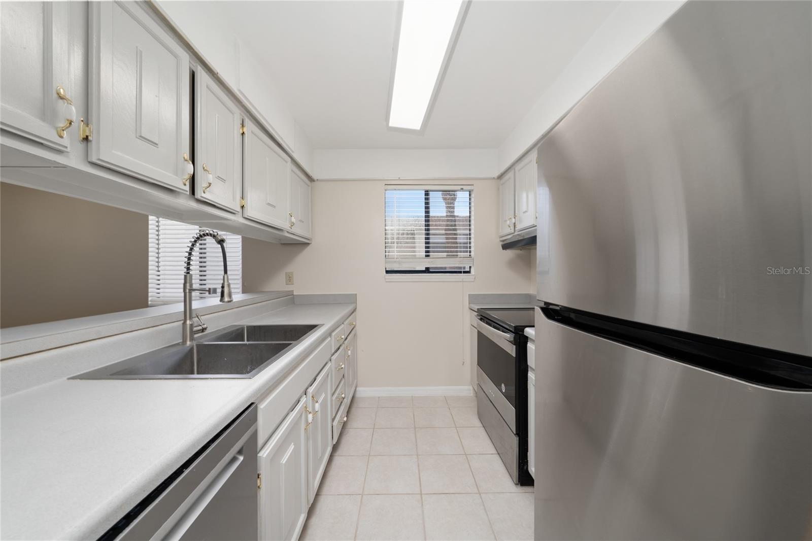1412 Oak Pl #b Property Photo 12