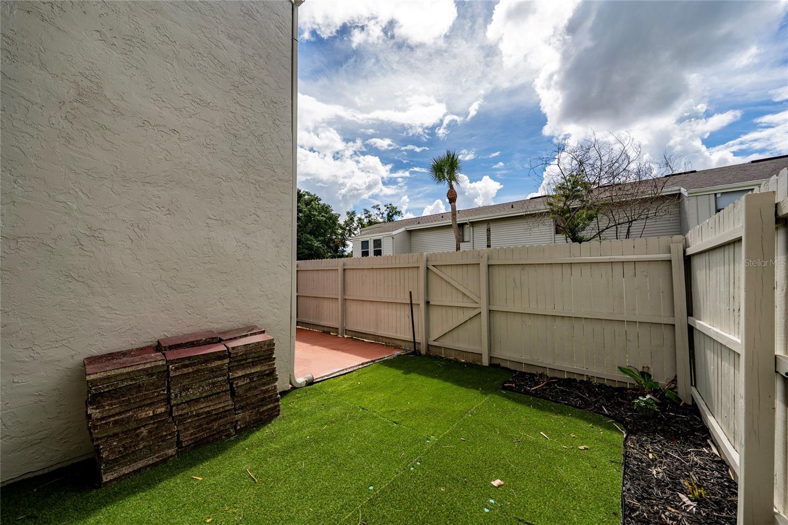 1412 Oak Pl #b Property Photo 32