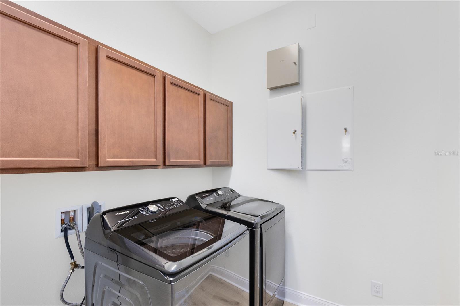8408 Laureate Blvd Property Photo 26