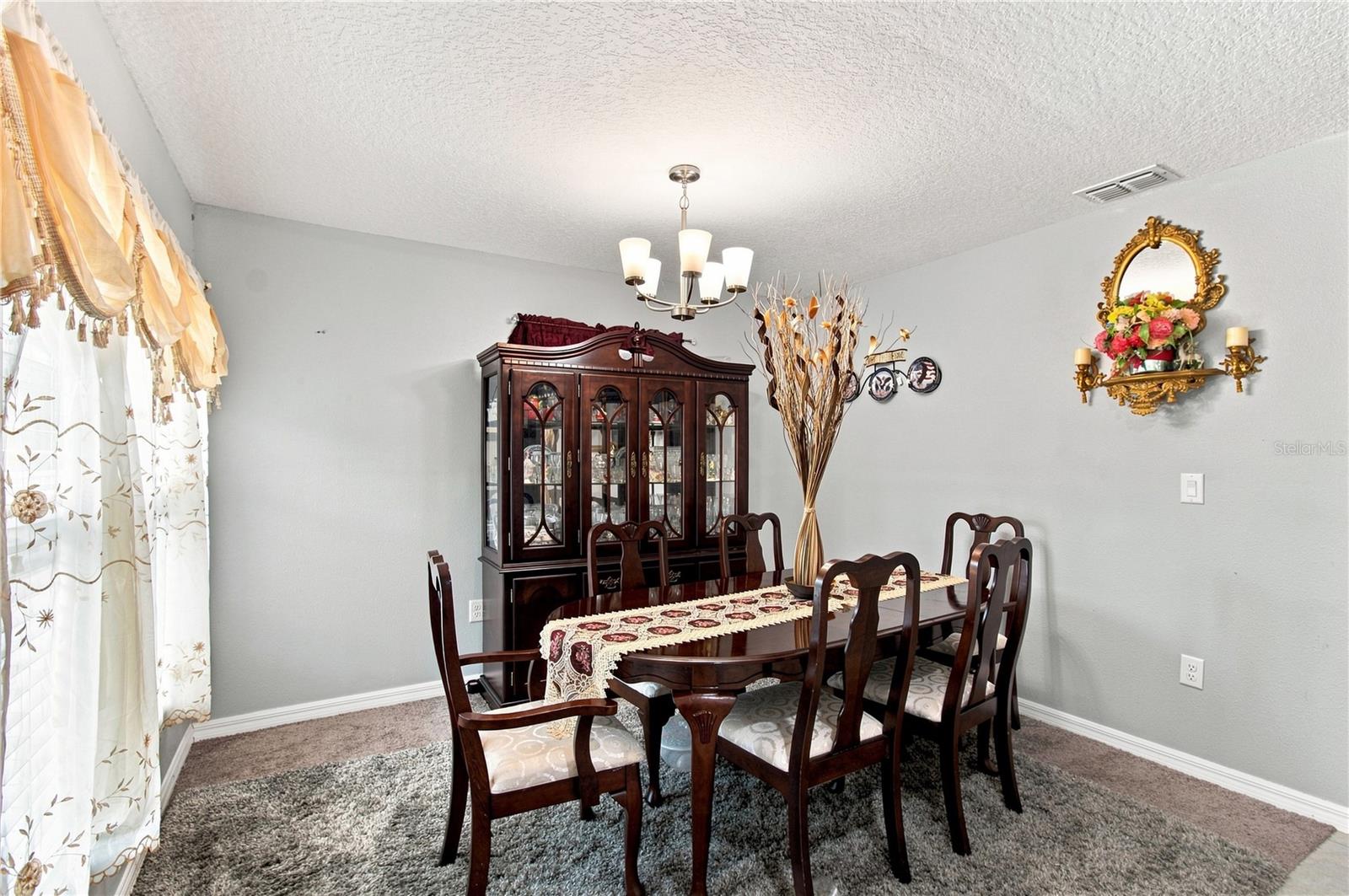 4300 Lenox Blvd Property Photo 5