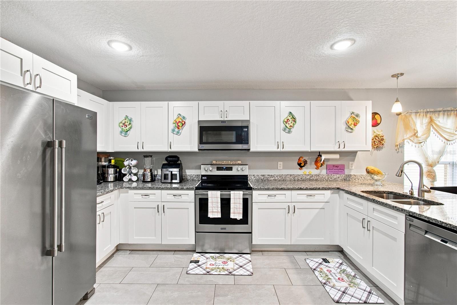 4300 Lenox Blvd Property Photo 10