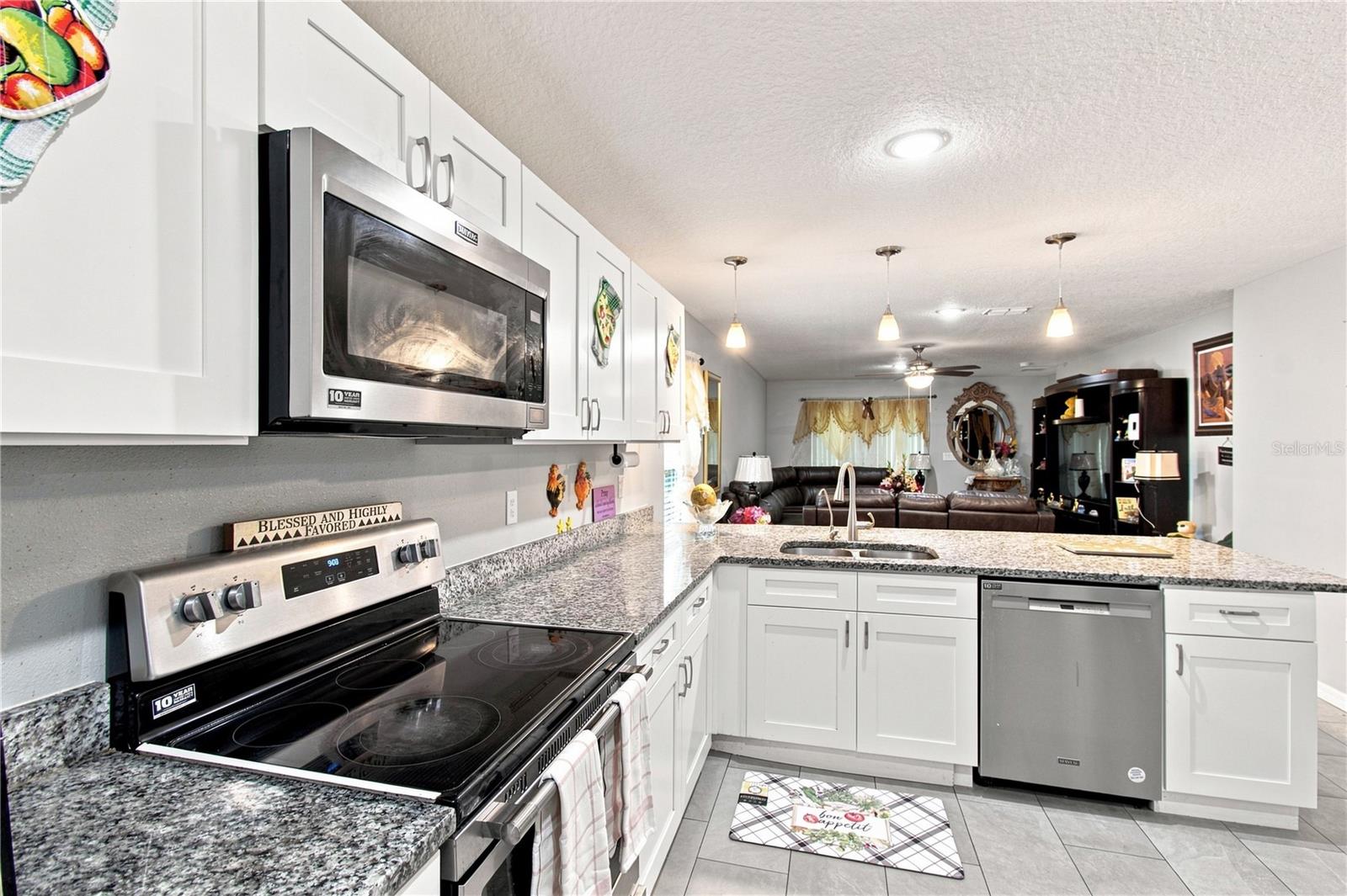 4300 Lenox Blvd Property Photo 11