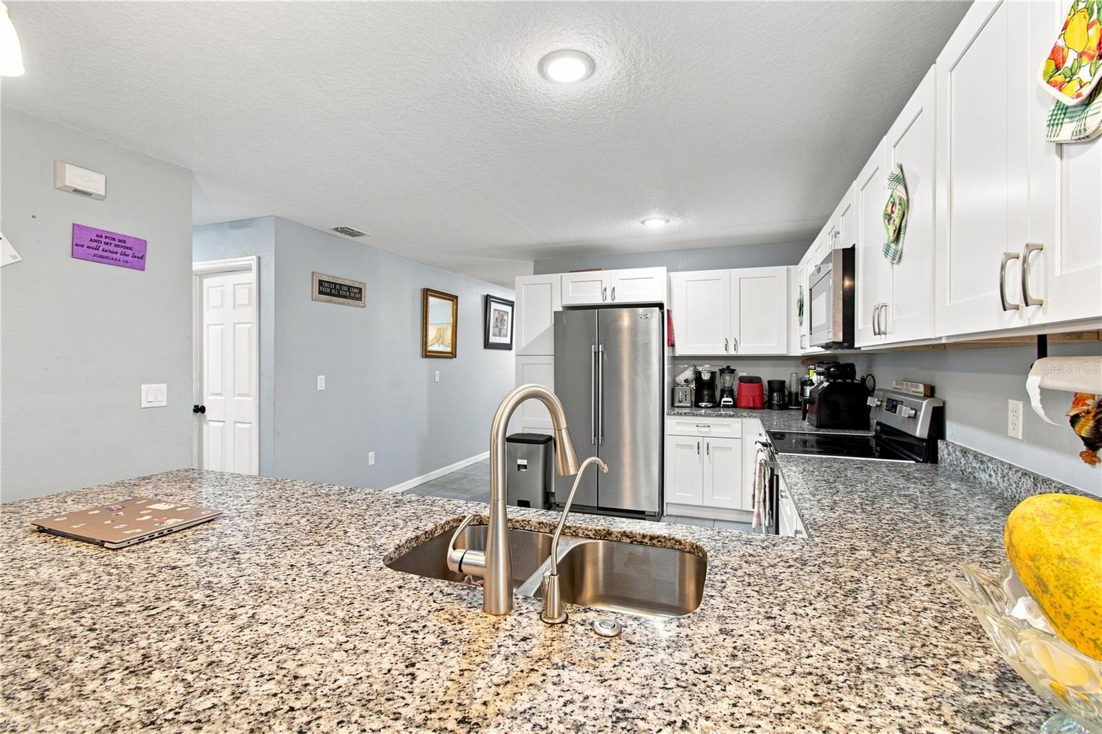 4300 Lenox Blvd Property Photo 16