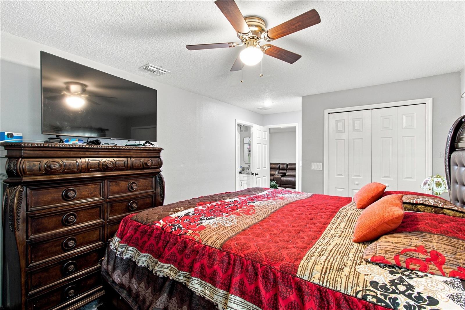 4300 Lenox Blvd Property Photo 23