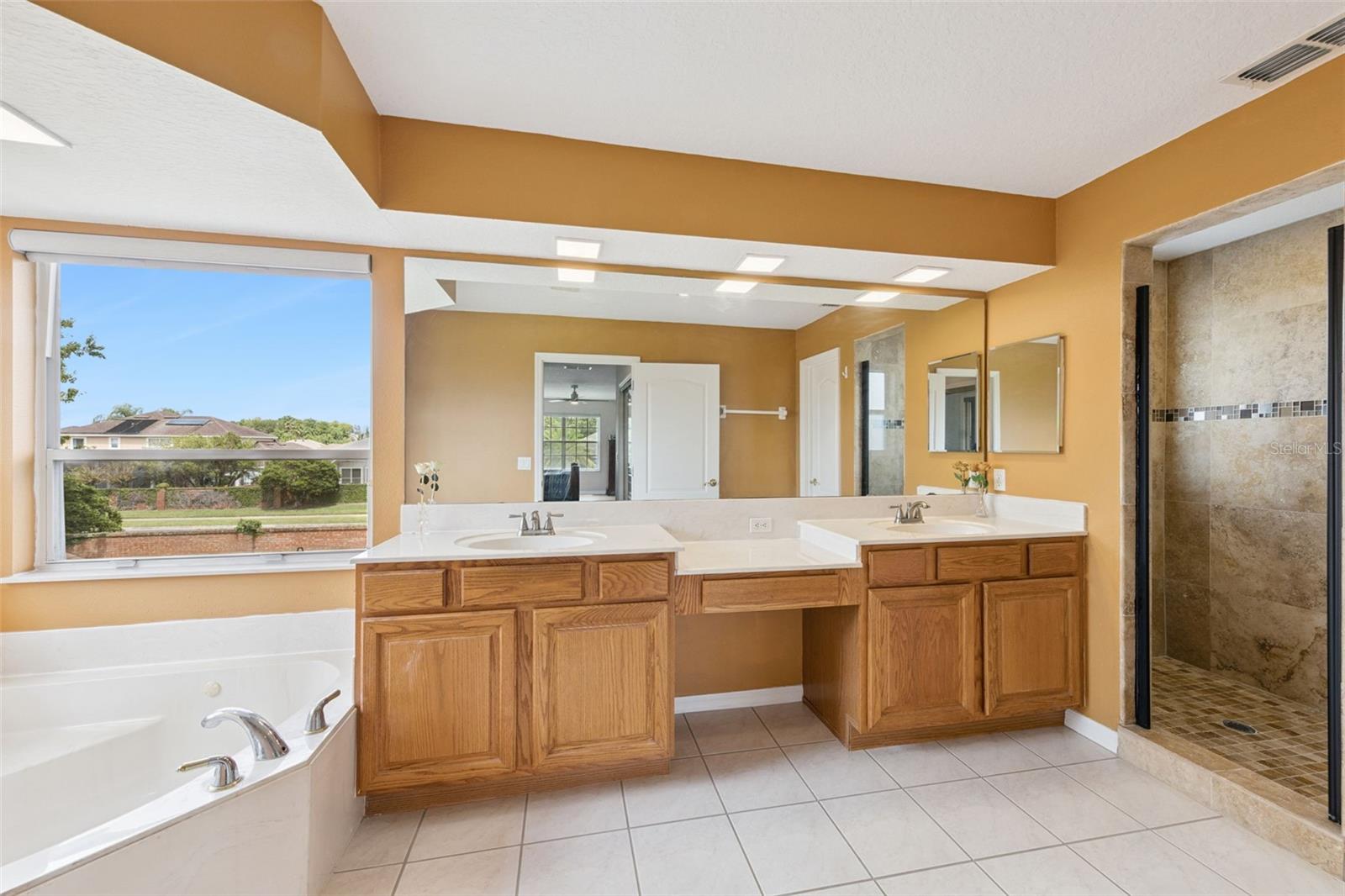 14639 Riviera Pointe Dr Property Photo 26
