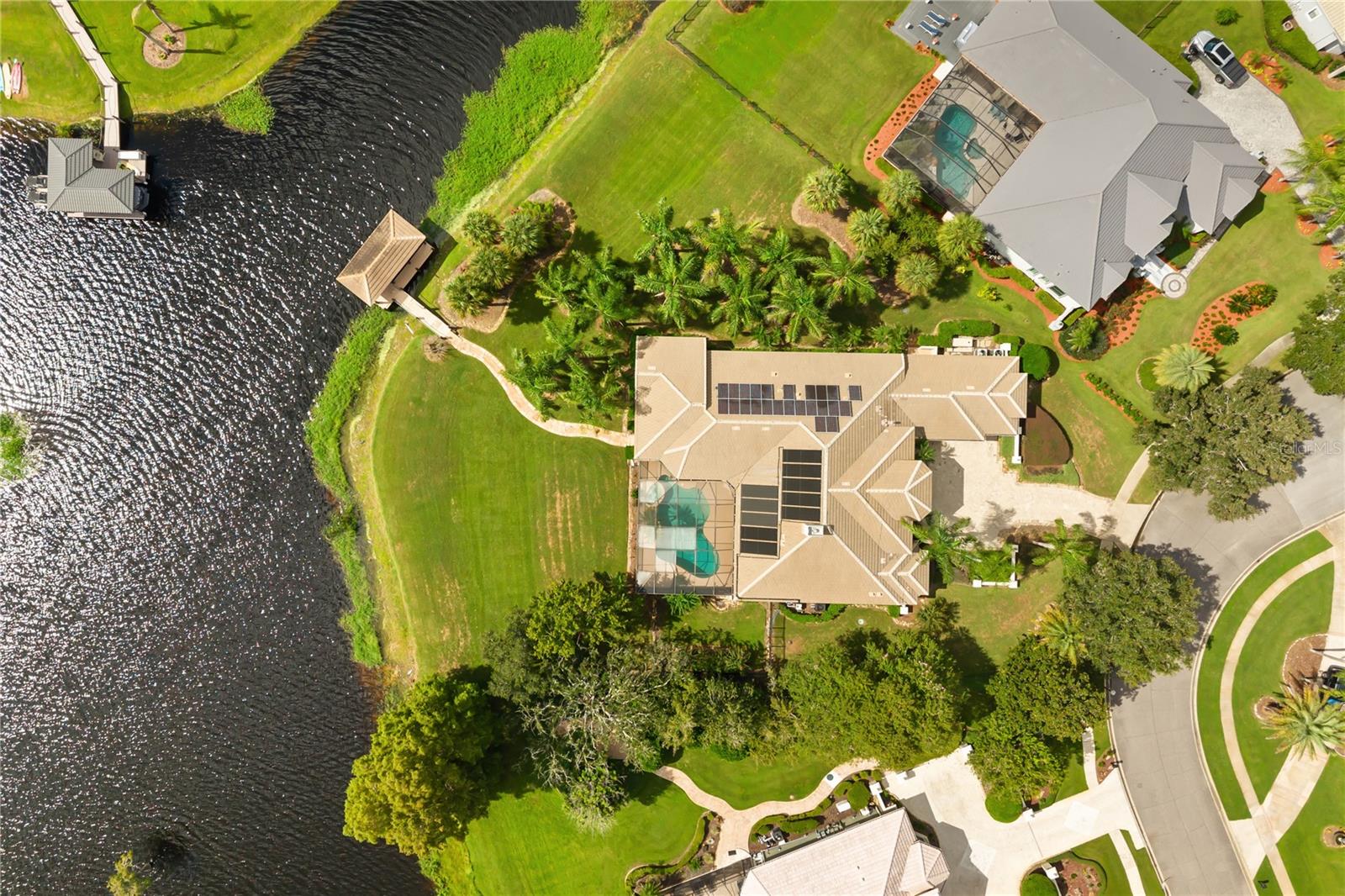 2113 Water Key Dr Property Photo 2