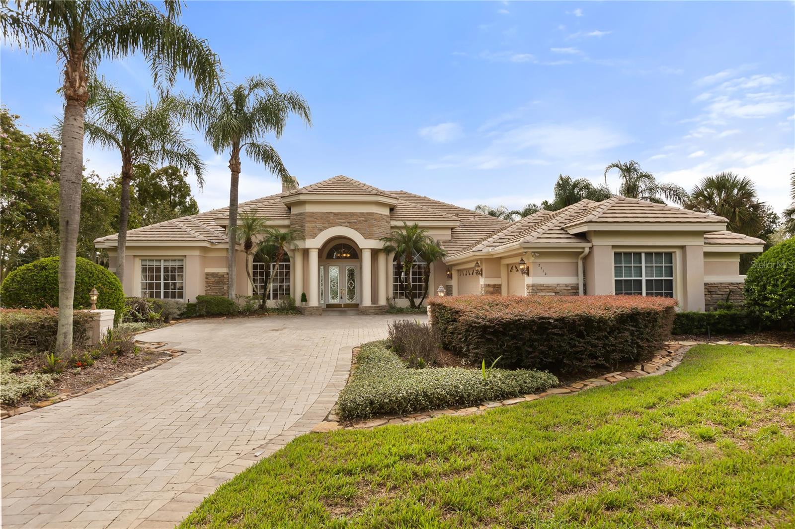 2113 Water Key Dr Property Photo 3