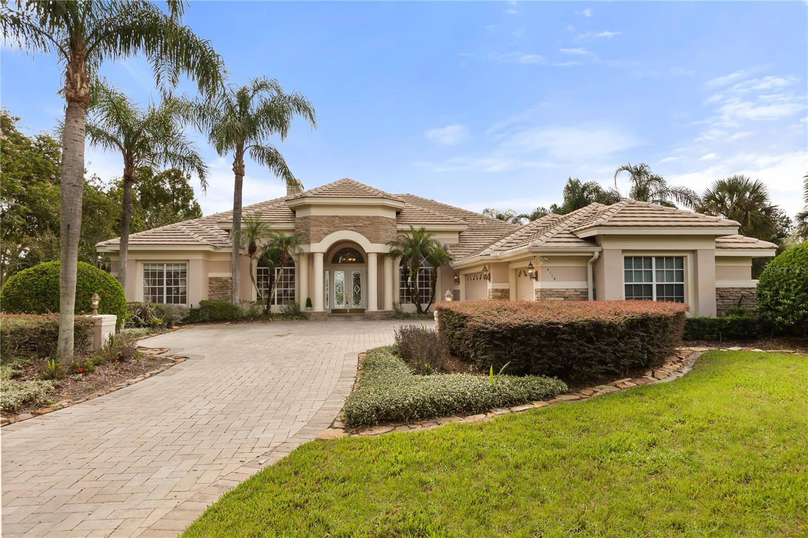2113 Water Key Dr Property Photo 4