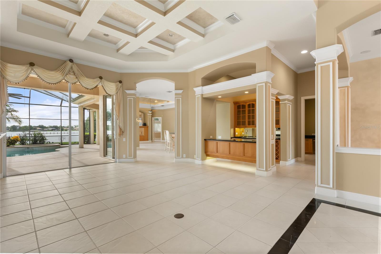 2113 Water Key Dr Property Photo 10