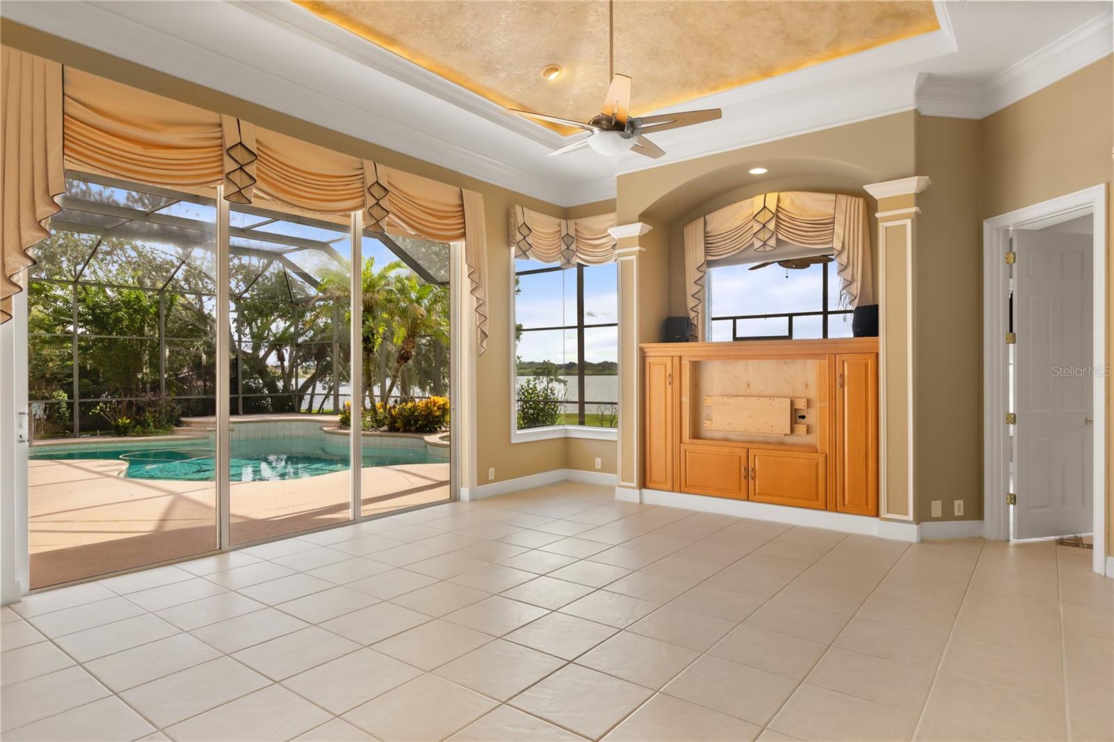 2113 Water Key Dr Property Photo 20