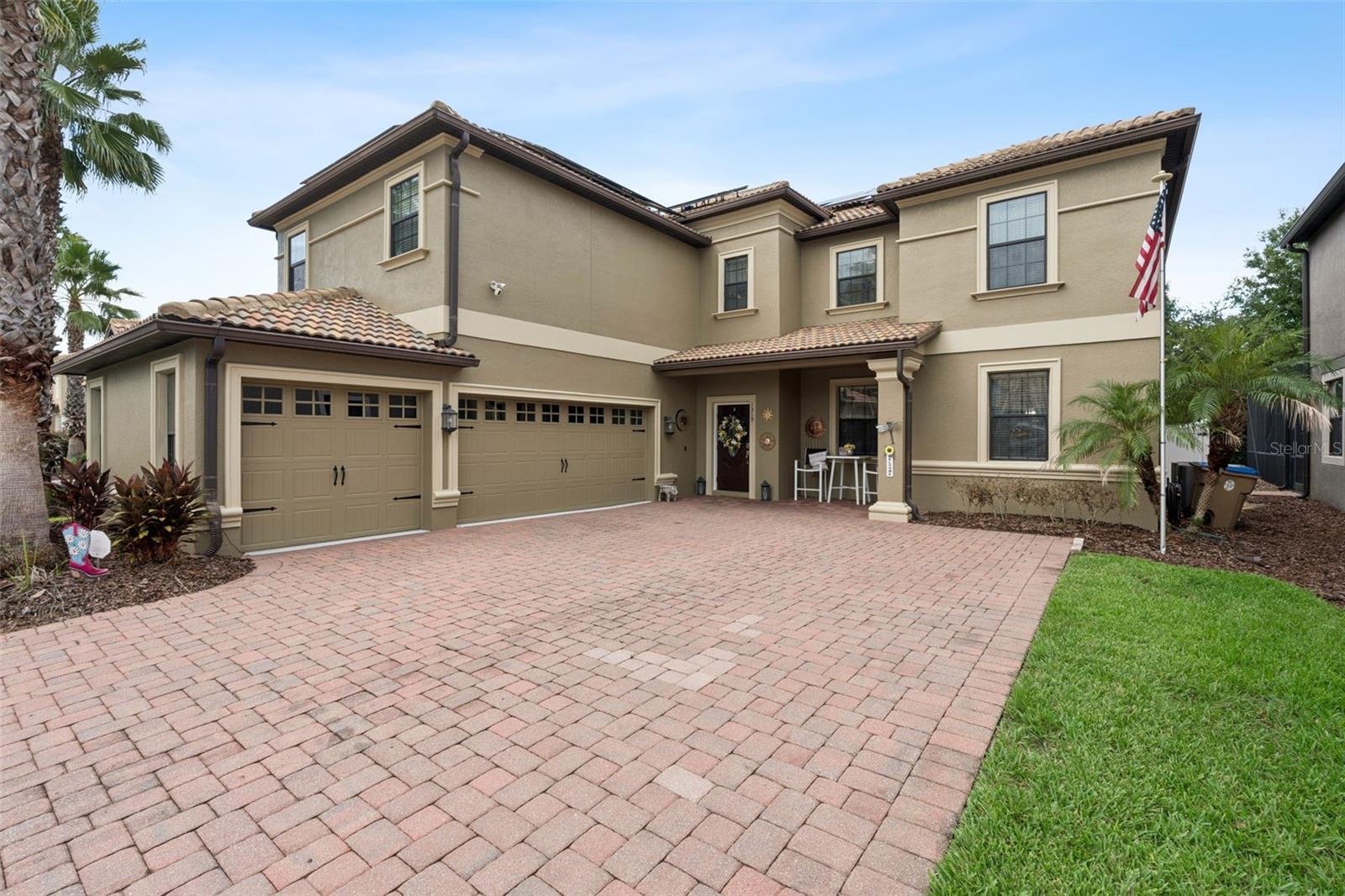 1319 Gleneagles Ln Property Photo 4