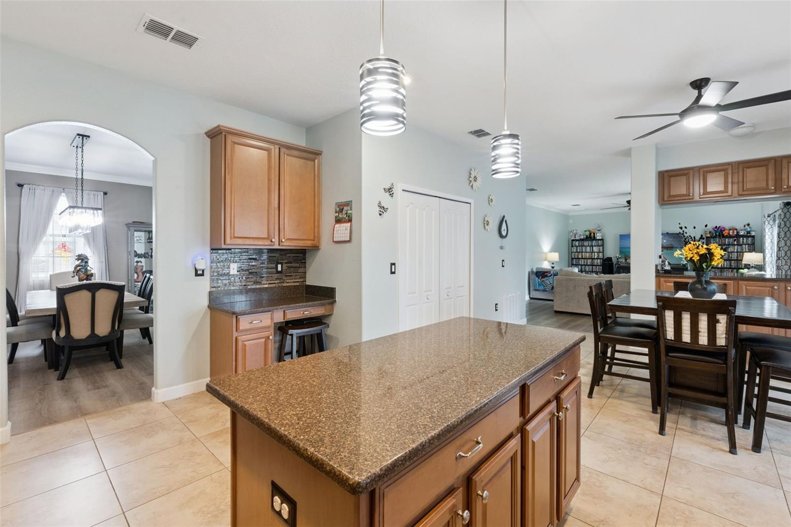 1319 Gleneagles Ln Property Photo 25