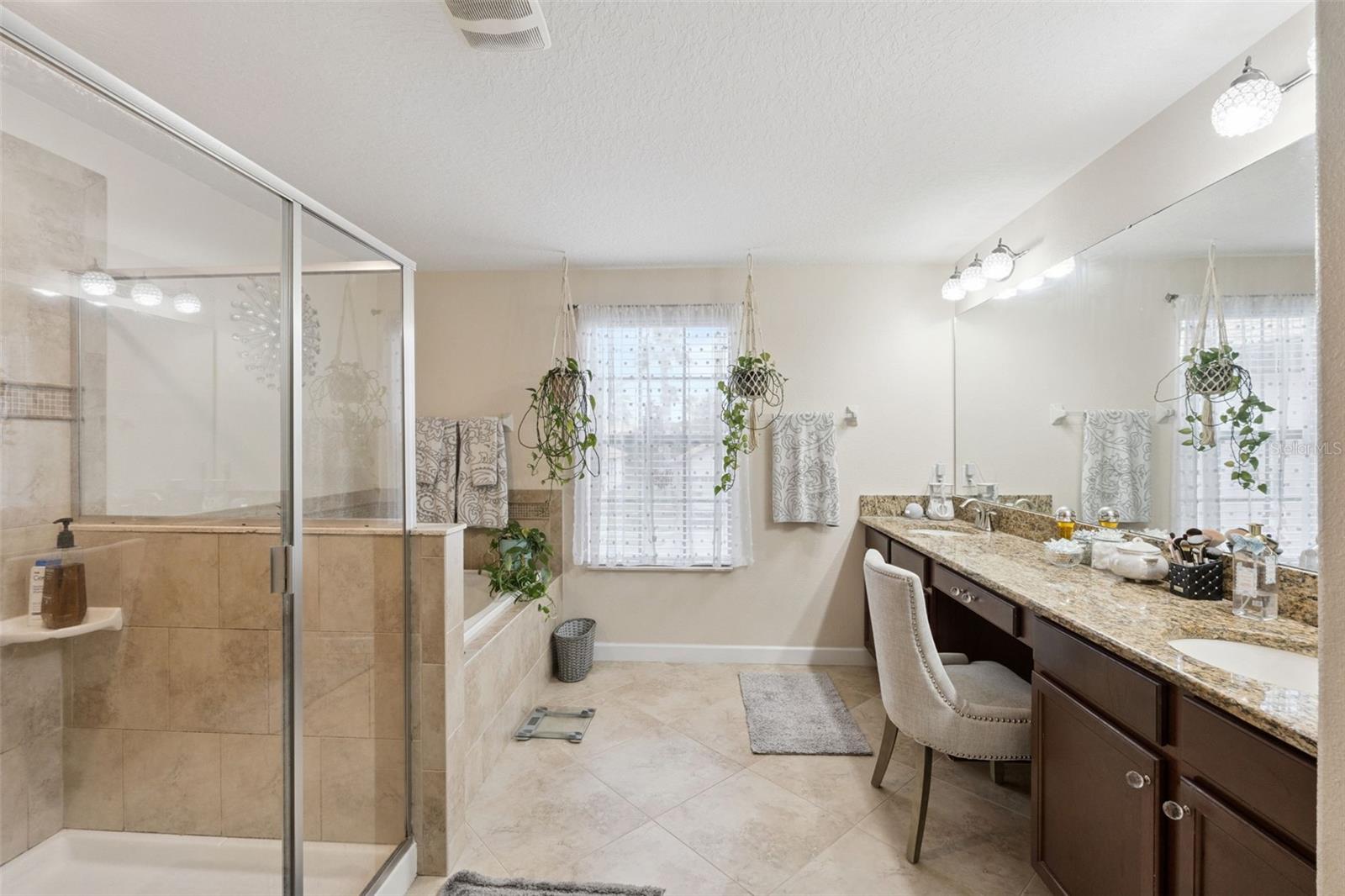 1319 Gleneagles Ln Property Photo 41