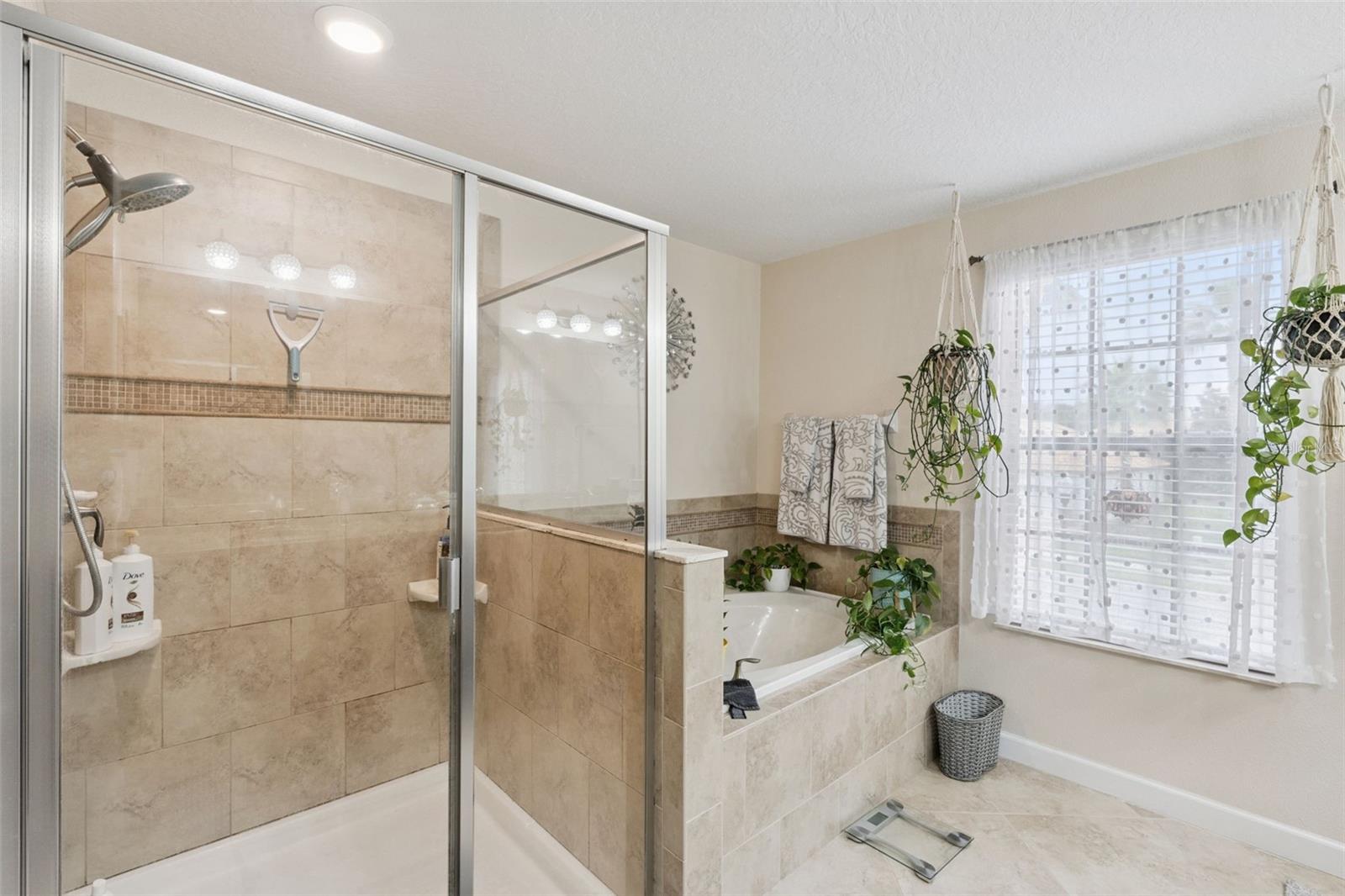 1319 Gleneagles Ln Property Photo 42