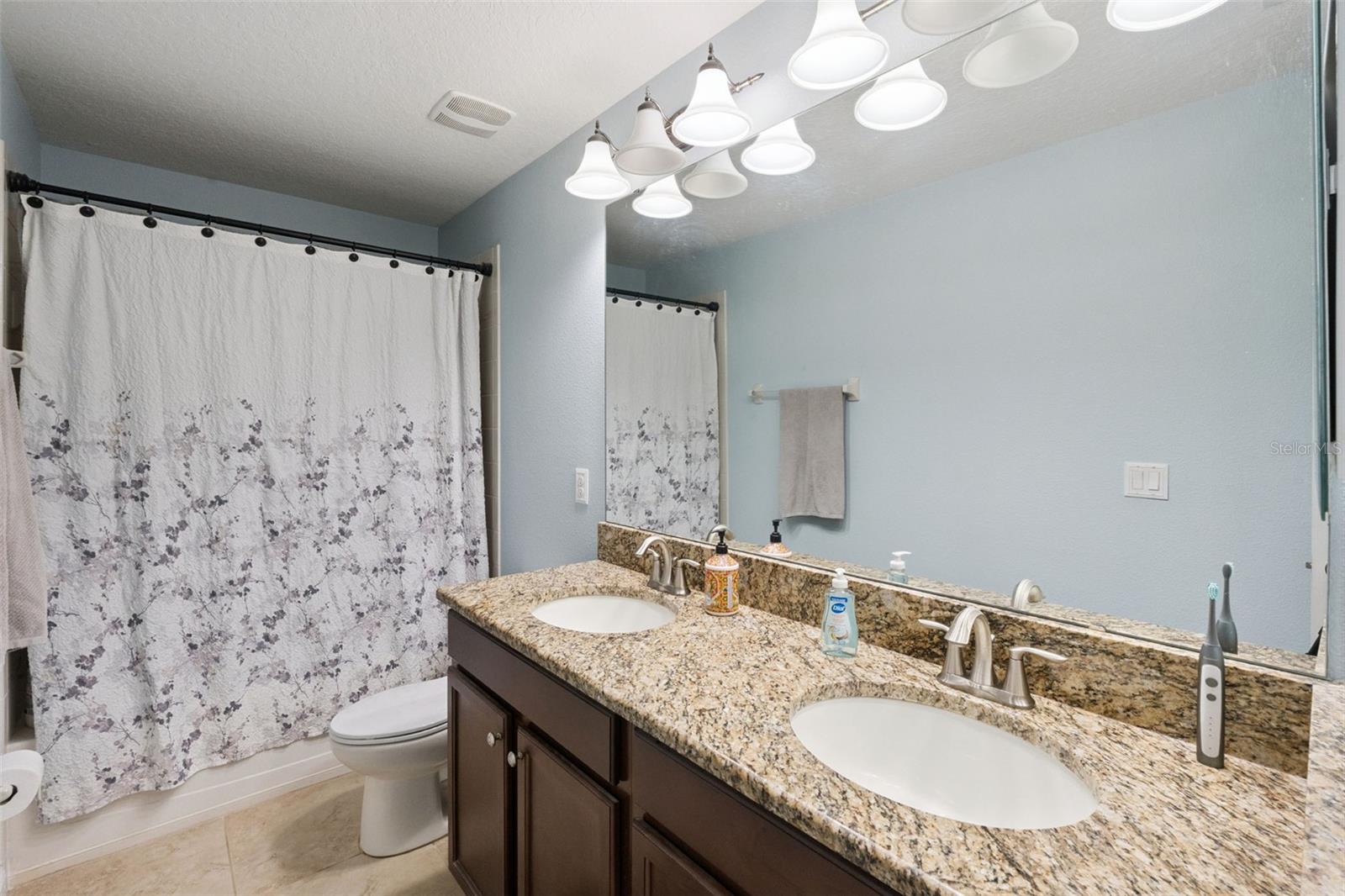 1319 Gleneagles Ln Property Photo 44
