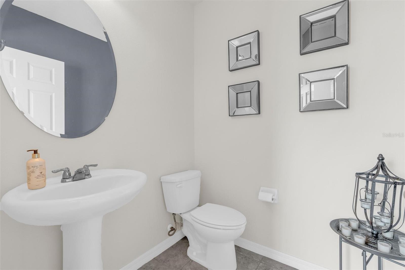 3390 Mount Vernon Way Property Photo 5