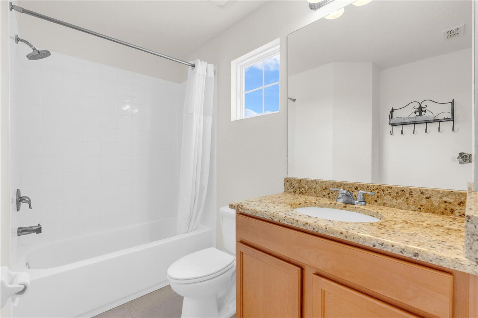 3390 Mount Vernon Way Property Photo 24