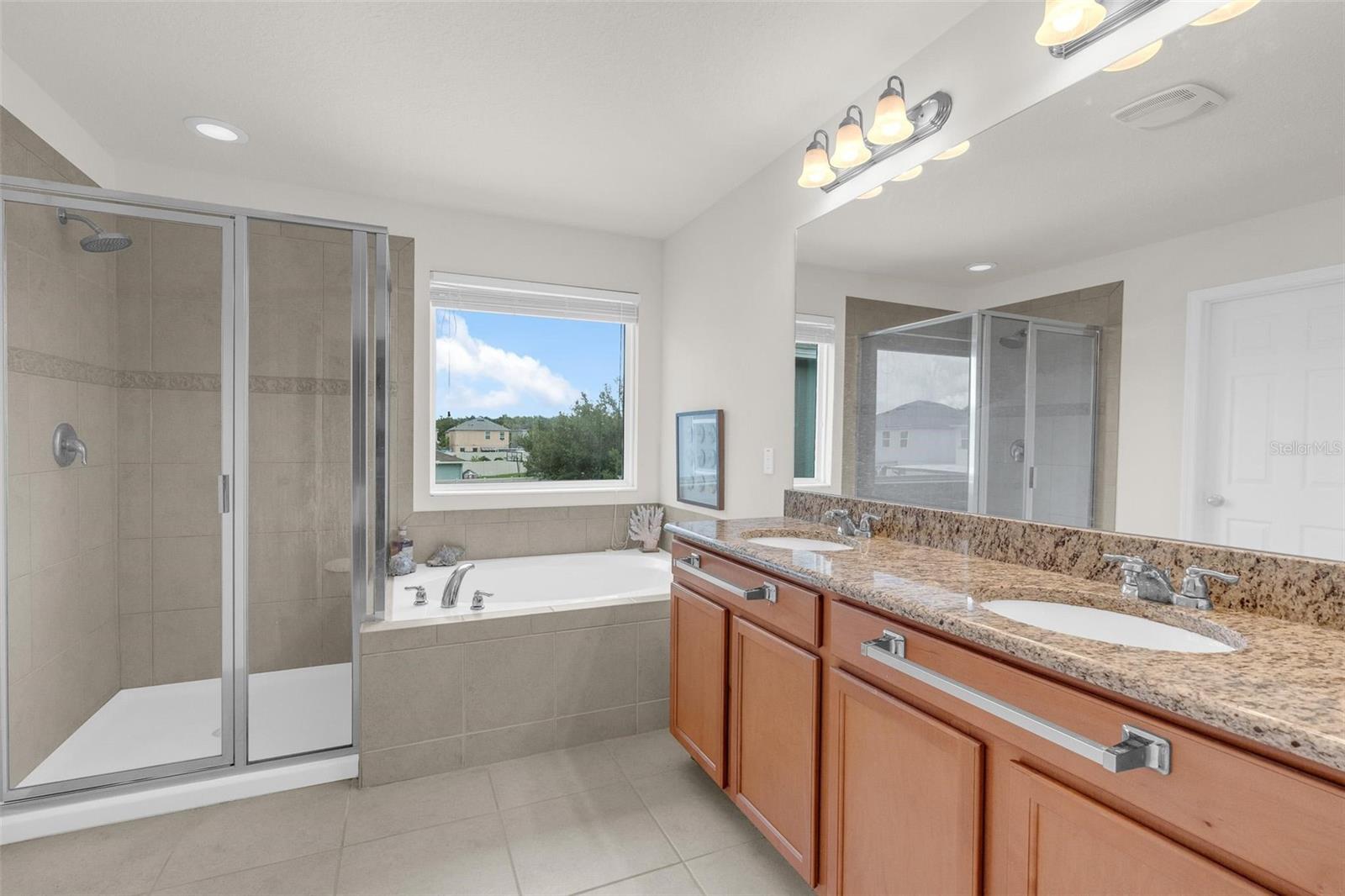 3390 Mount Vernon Way Property Photo 27