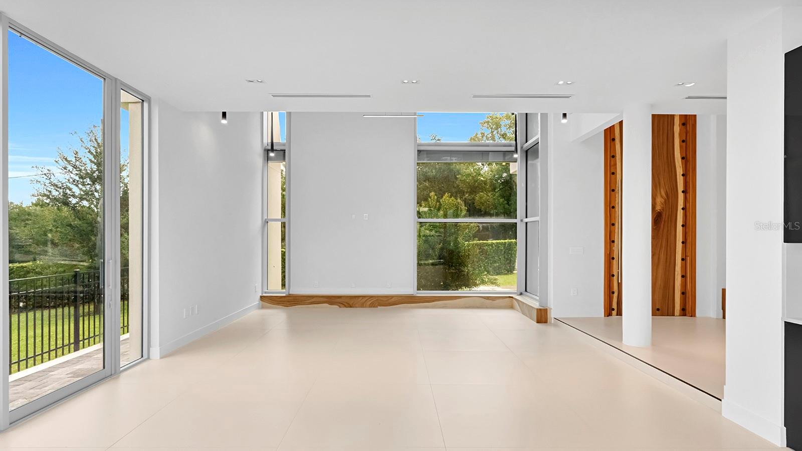 2661 Via Tuscany Property Photo 4