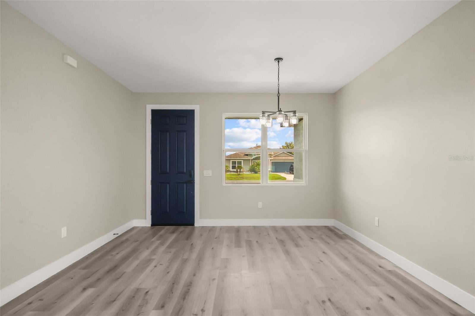 367 Camellia Ct Property Photo 7