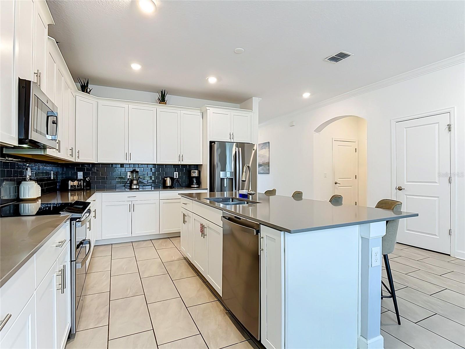 2912 Protagonist St Property Photo 11
