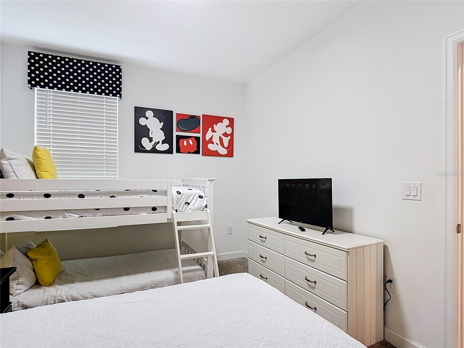 2912 Protagonist St Property Photo 28