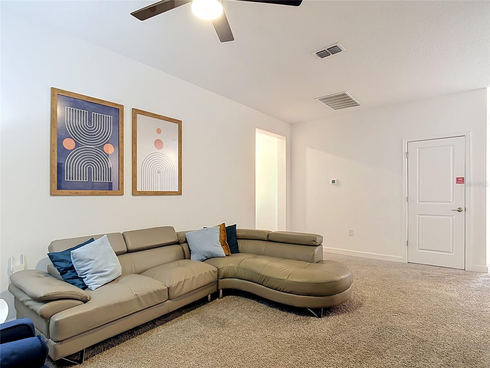 2912 Protagonist St Property Photo 36