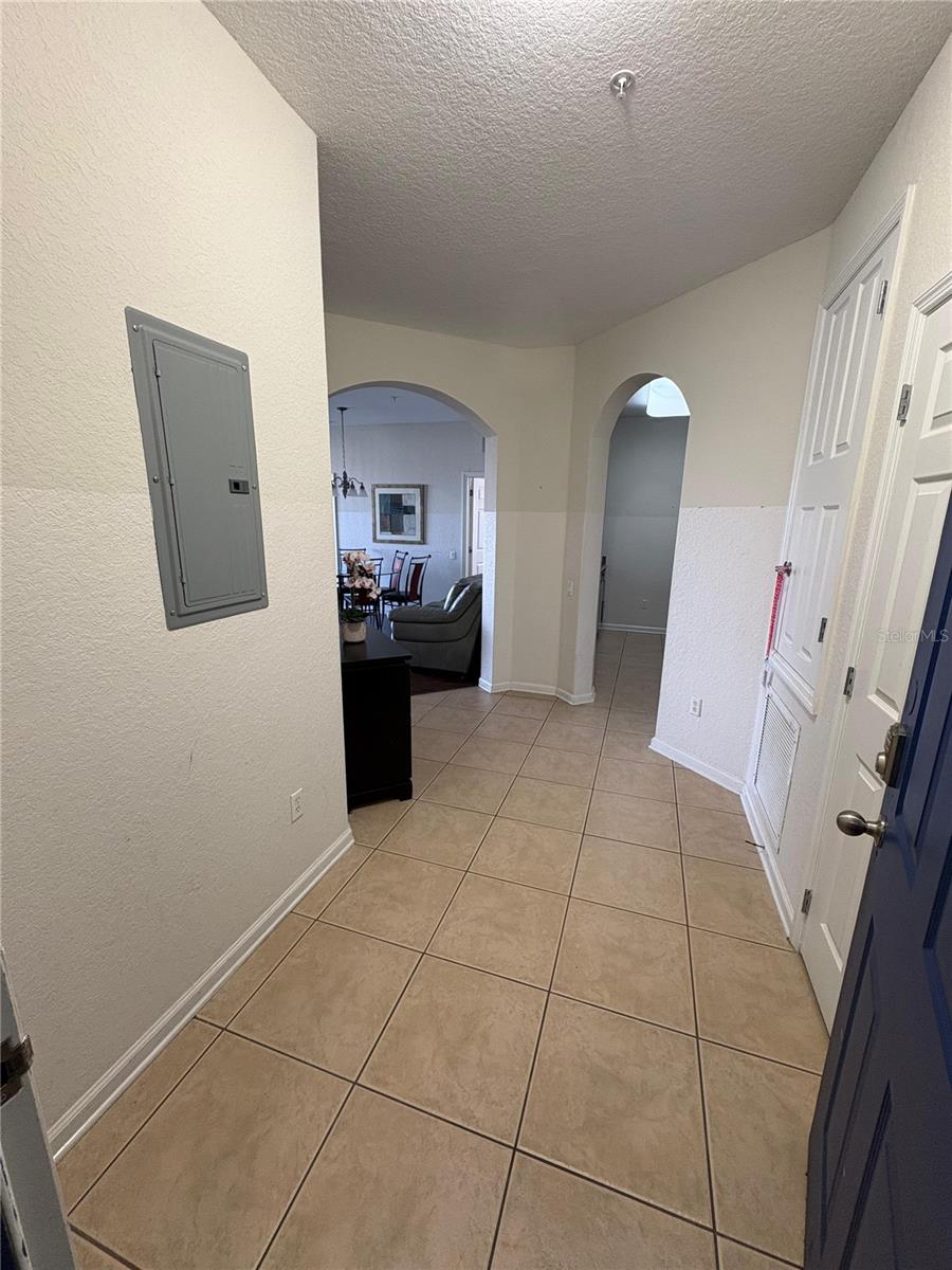 4102 Breakview Dr #40103 Property Photo 3