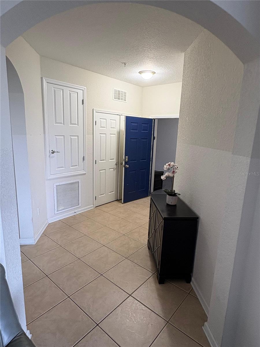 4102 Breakview Dr #40103 Property Photo 8