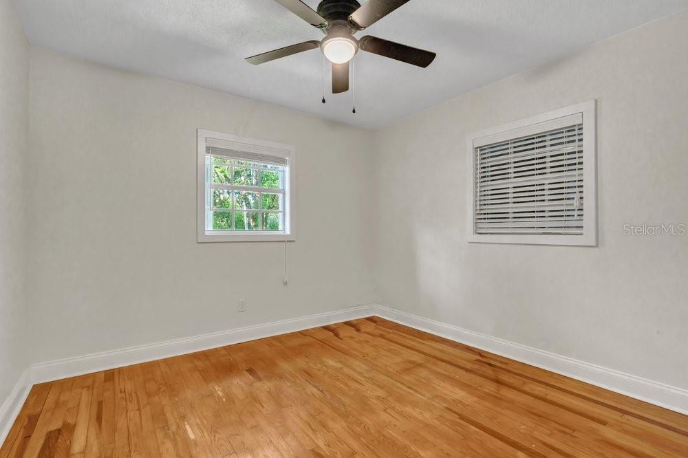 706 Oakdale St Property Photo 27