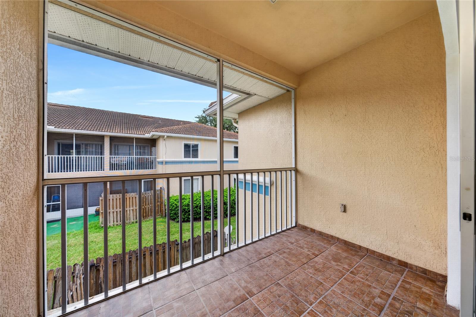 515 Villa Del Sol Cir #205 Property Photo 9
