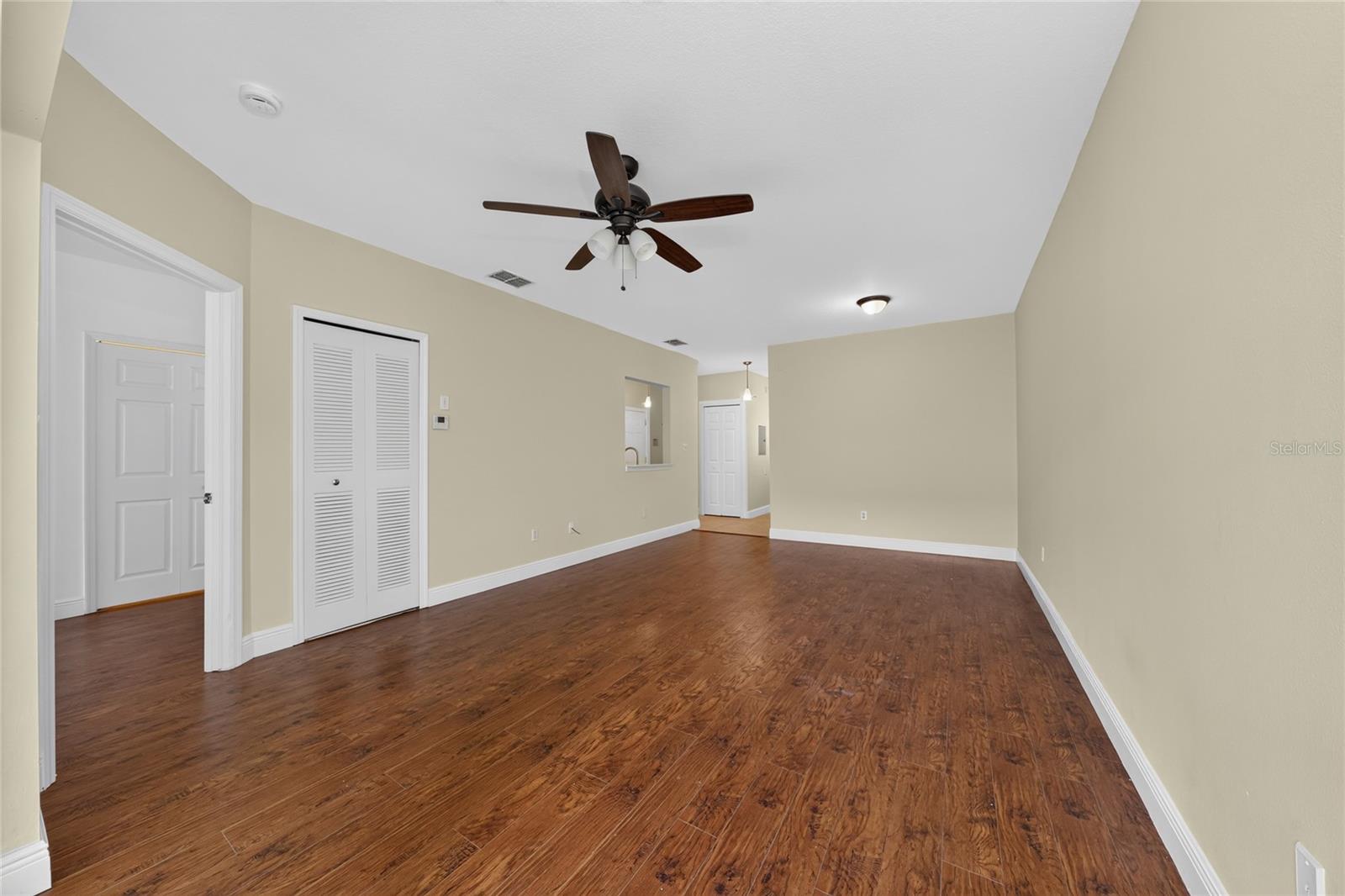 515 Villa Del Sol Cir #205 Property Photo 10