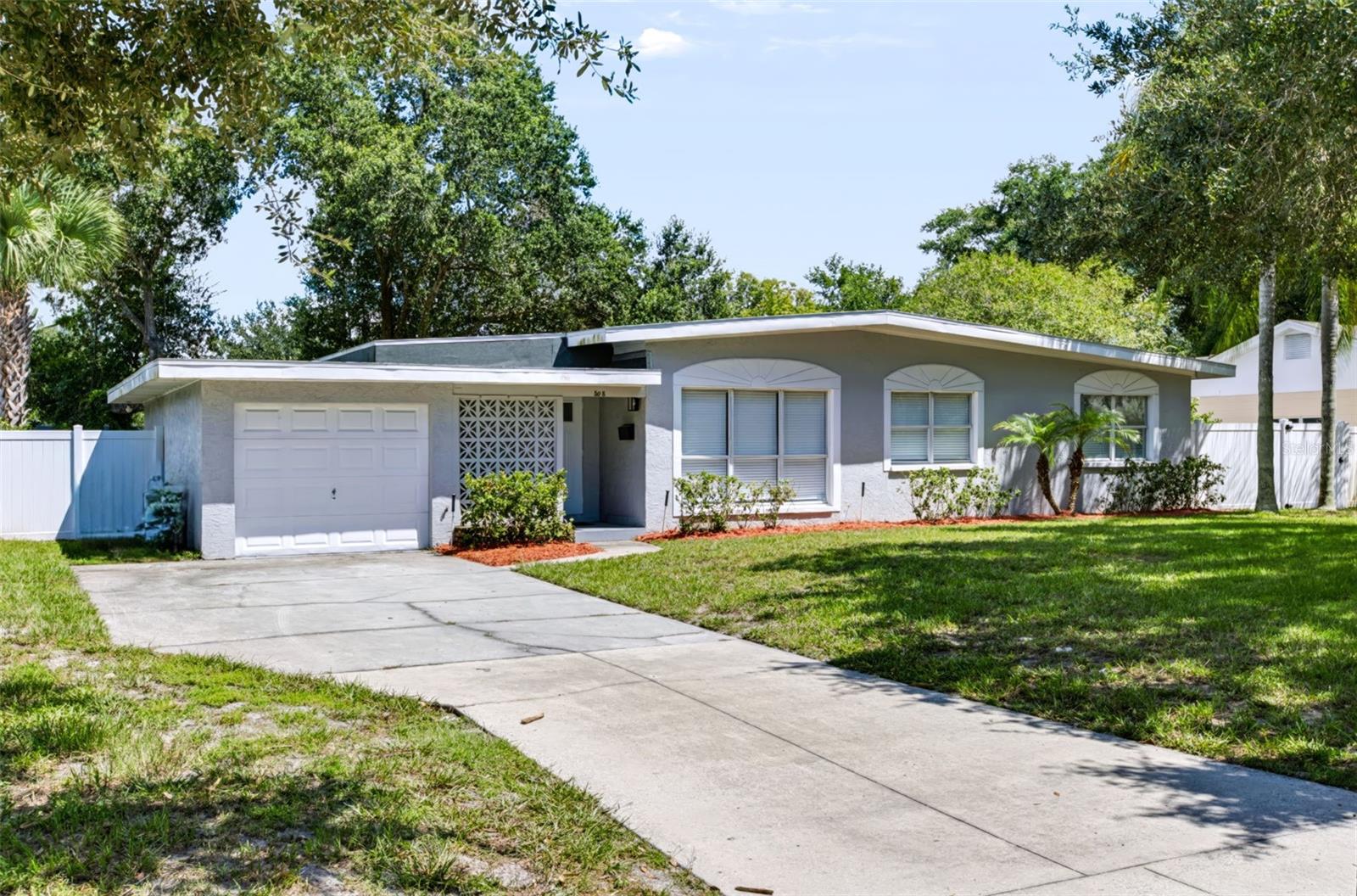 508 Brechin Dr Property Photo 1