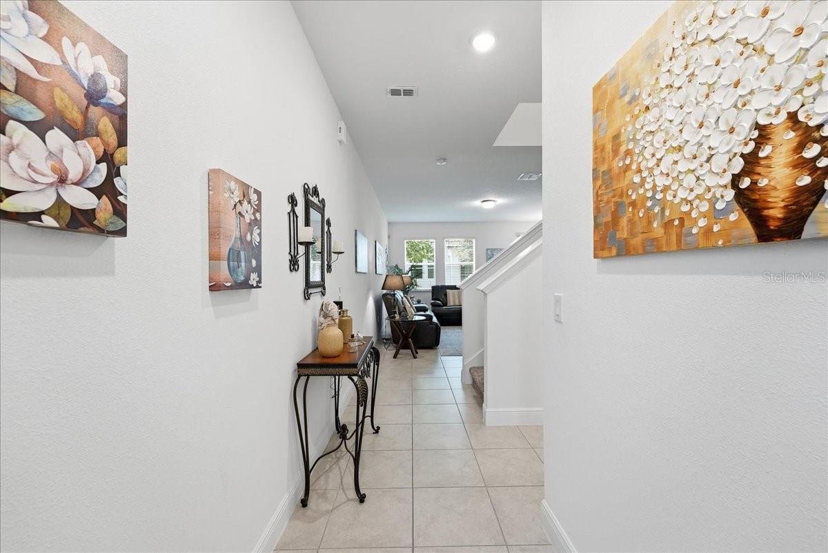 2349 Shadowland Loop Property Photo 3