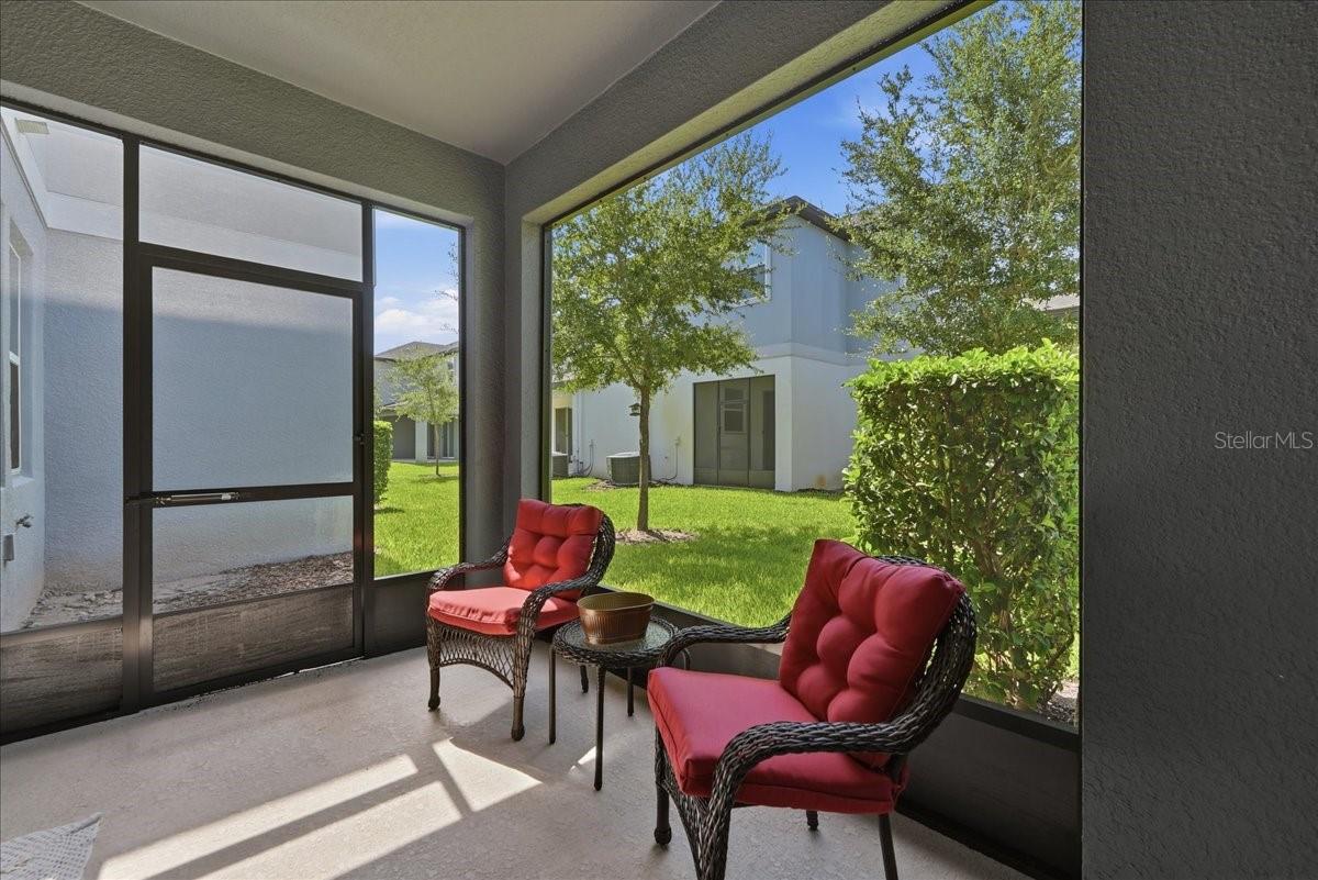2349 Shadowland Loop Property Photo 14