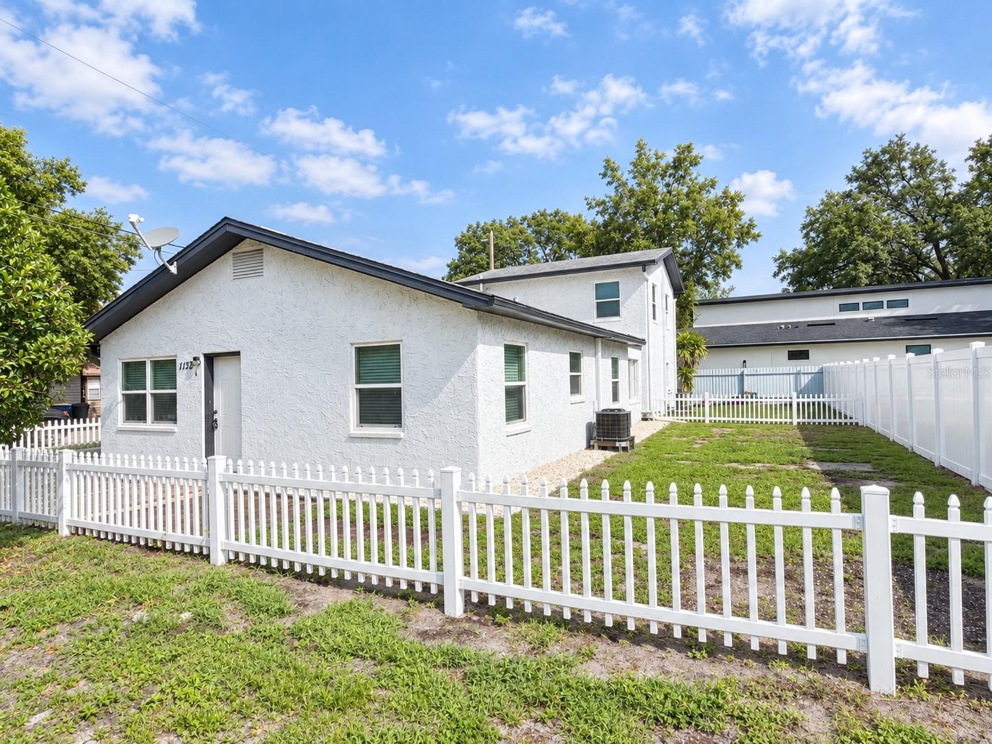 1132 Belleair Rd #a Property Photo 1