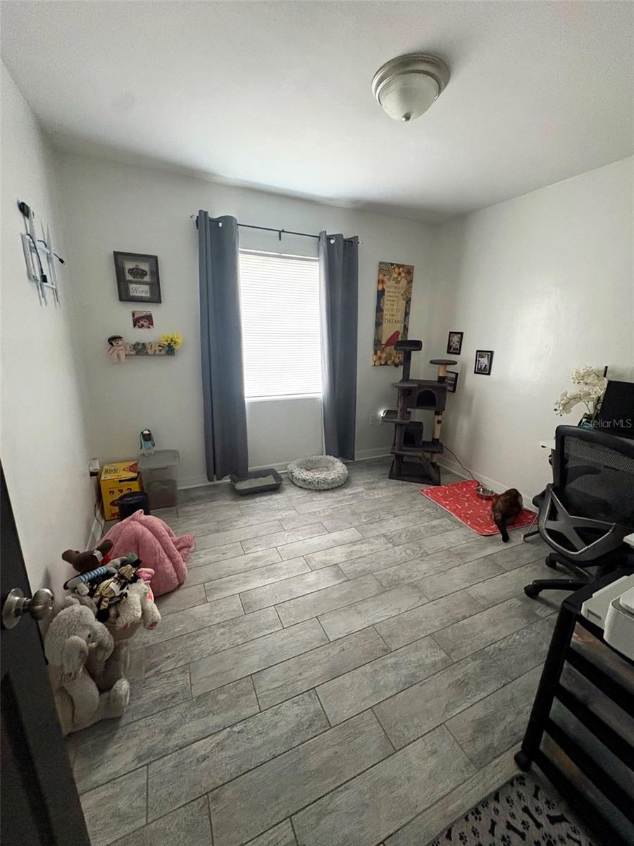 5917 Wolf Rd Property Photo 11