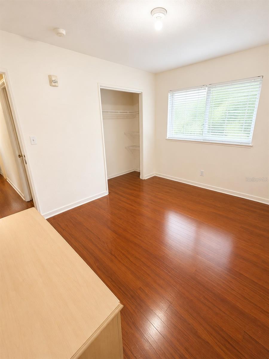 5609 Perrine Dr Property Photo 6