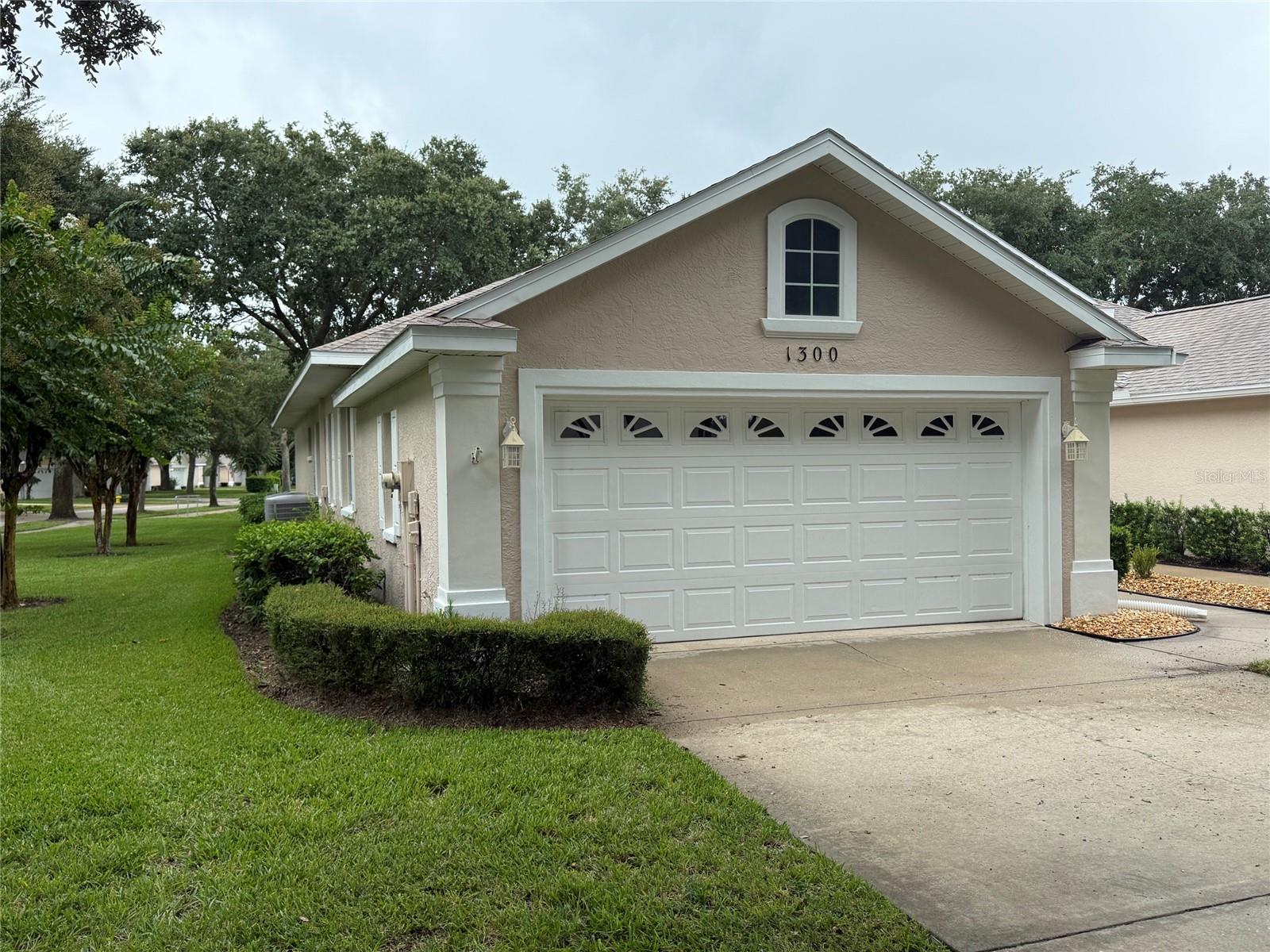 1300 Asher Ct Property Photo 2
