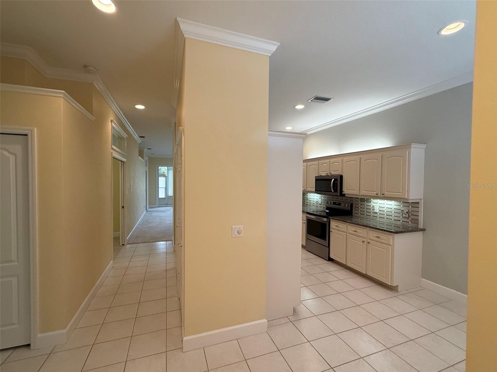 1300 Asher Ct Property Photo 13