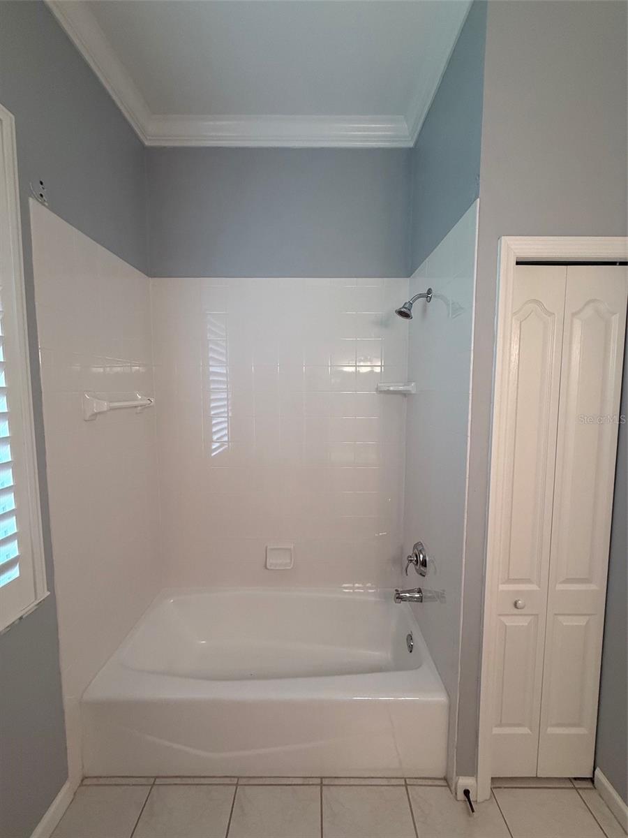 1300 Asher Ct Property Photo 28