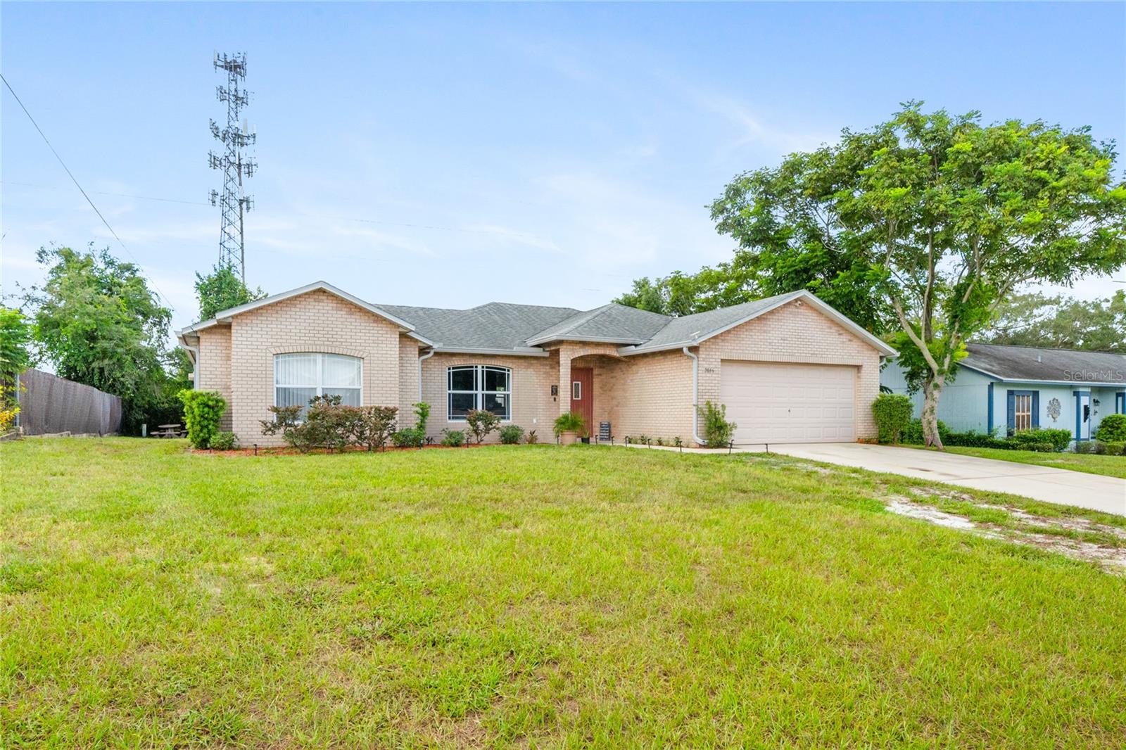 2086 S Parkton Dr Property Photo 1