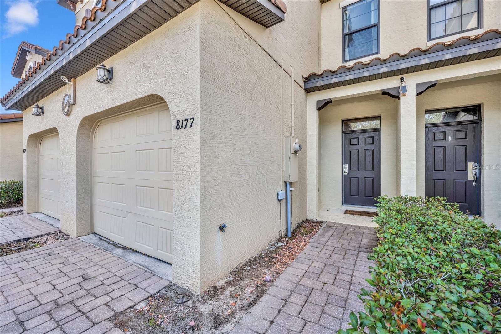 8177 Roseville Blvd Property Photo 3